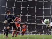 Bóng đá anh, ngoại hạng anh, lịch thi đấu euro 2012, Người hùng Mandanda: Khóa cổng, và mở cổng